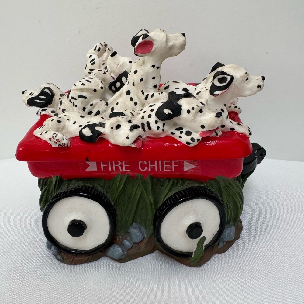Vintage 1992 Chariots of Fire Dalmations Trinket Music Box Fire Chief Red Wagon.